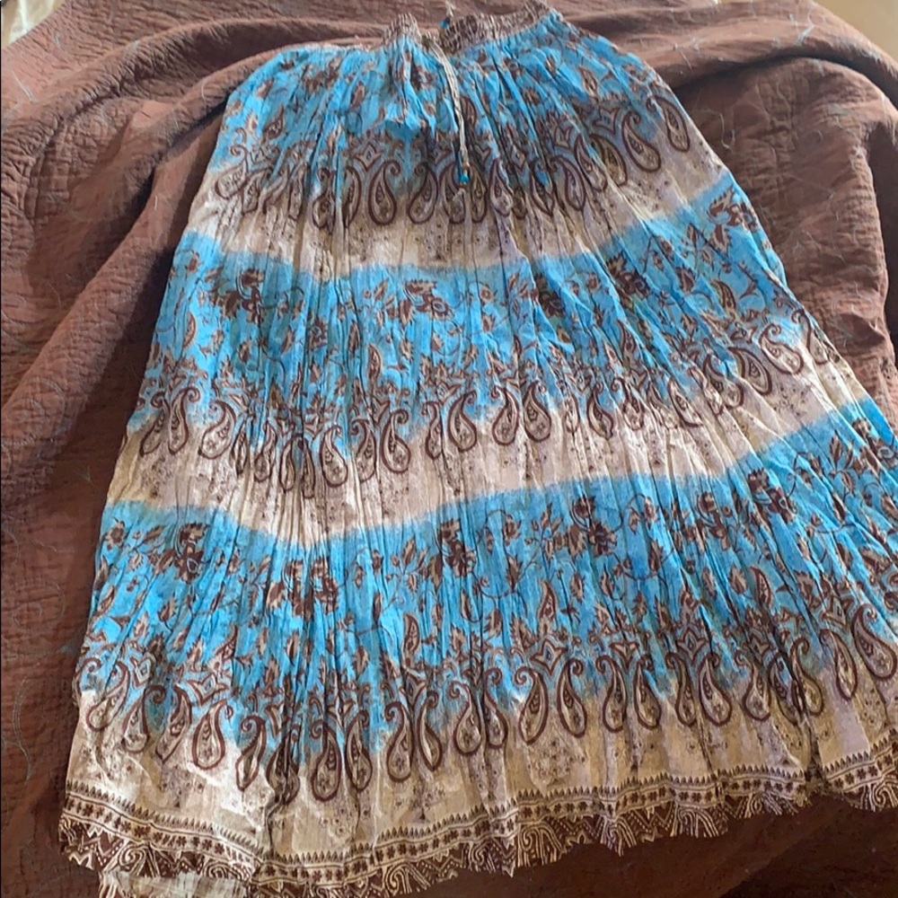 Broomstick skirt